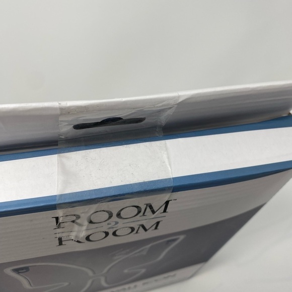 Room2Room LED Butterfly Wall Icon - Picture 3 of 4